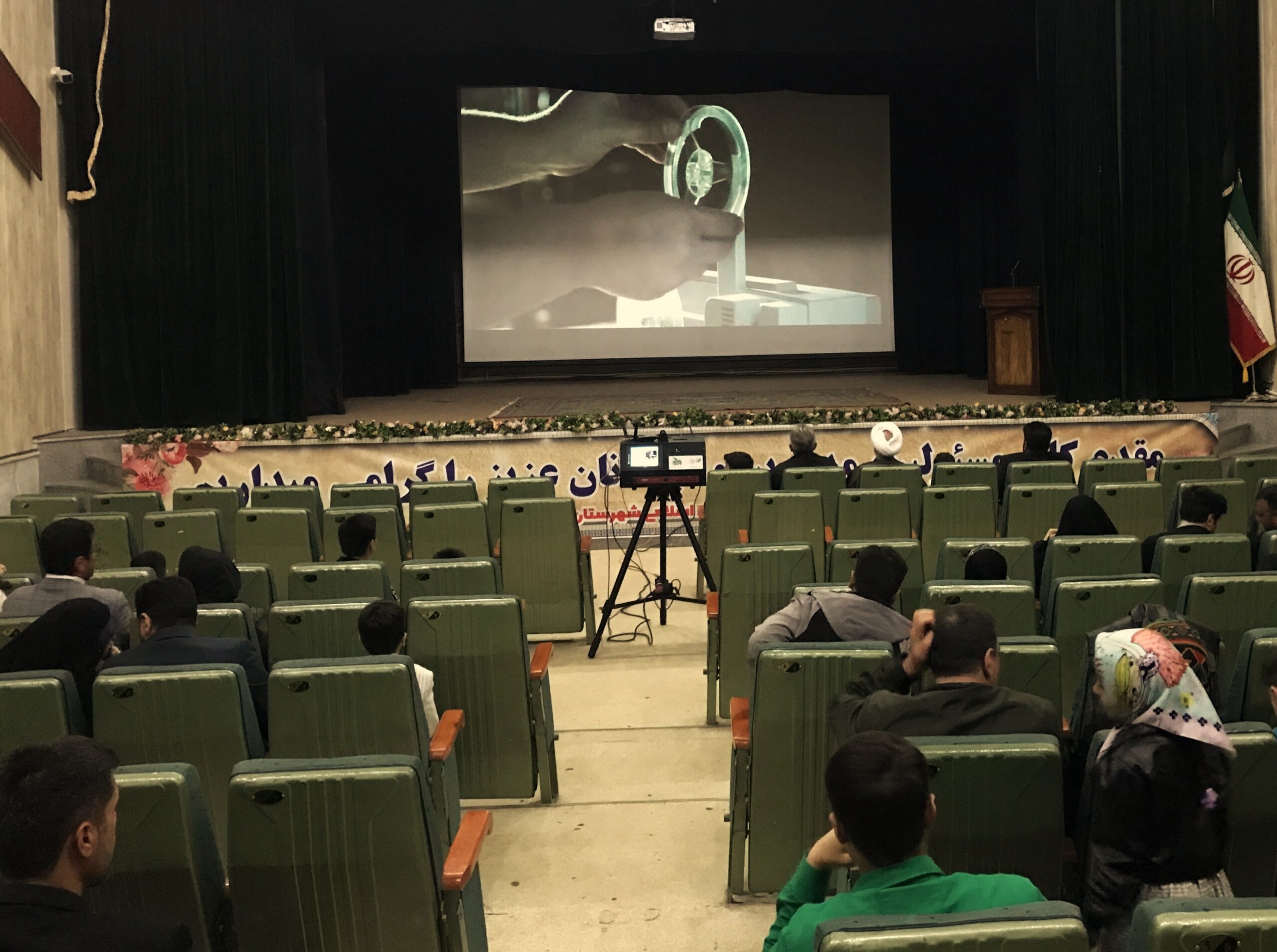 ویژه فوری = مژده به شهرستانهای مرند و شبستر ■آغاز به کار و فعالیت مجدد سینماهای این شهرستانها