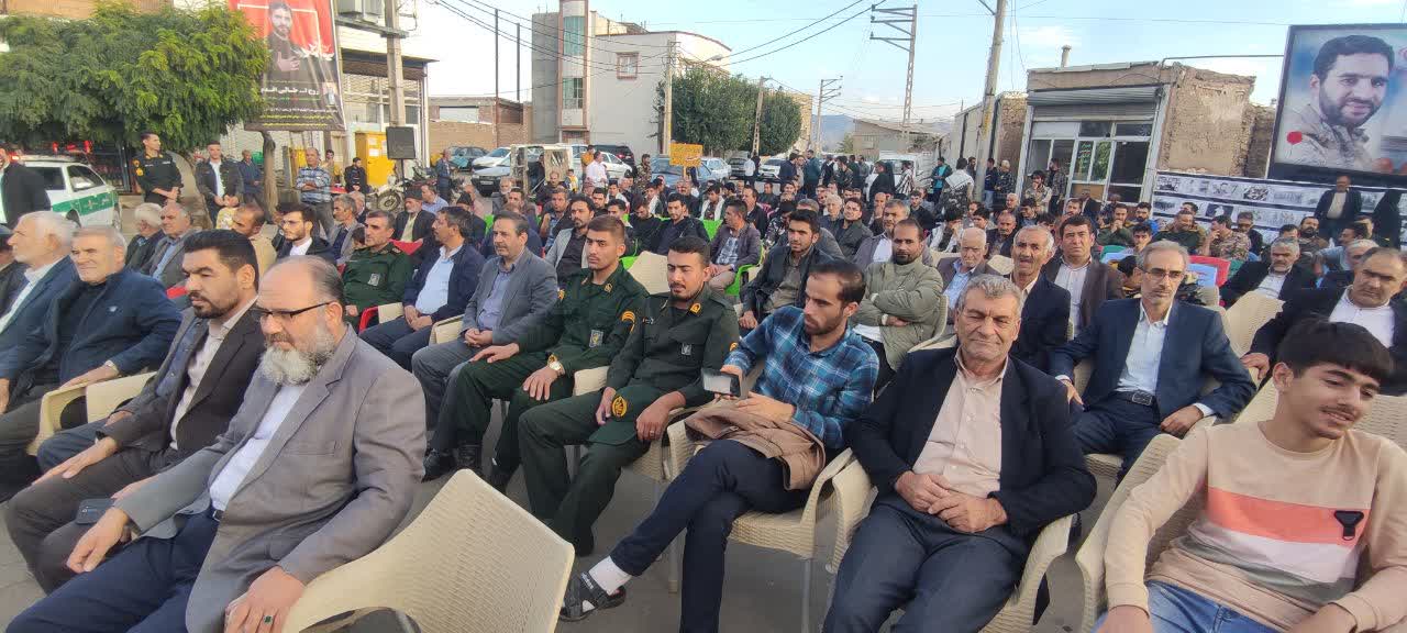 مراسم بزرگداشت دهمین سالگرد شهادت شهید مدافع حرم روح الله طالبی اقدم برگزار شد. مراسم بزرگداشت دهمین سالگرد شهادت شهید مدافع حرم روح الله طالبی اقدم برگزار شد.