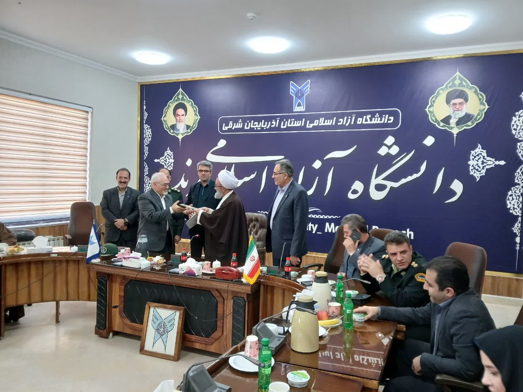 جام باشگاههای کتابخوانی شهرستان ویژه مرند، دبیر خود را شناخت. جام باشگاههای کتابخوانی شهرستان ویژه مرند، دبیر خود را شناخت.