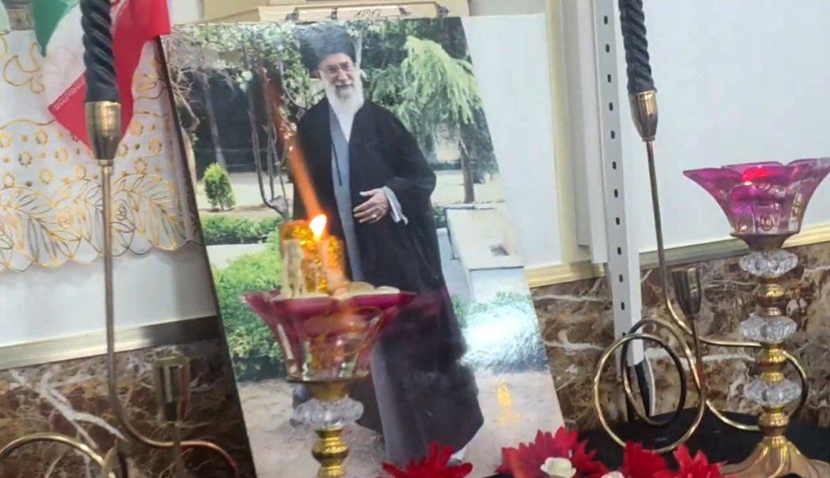 برگزاری مراسم سوگواری و میثاق بانوان با آرمانهای امام شهید حضرت آیتالله خامنهای(قدس سره) در حسینیه شهدای روستای گله بان