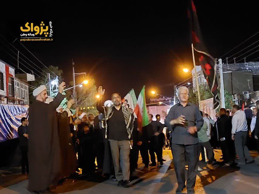 مردم مرند هر شب با حضور در میدان، حمایت خود را از رهبر معظم انقلاب و نیروهای مسلح اعلام میکنند